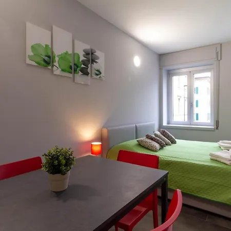 Lime - Affitti Brevi Italia * Лекко